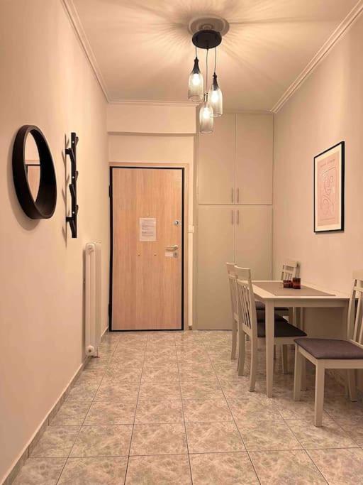4 Family And Friends - Acropolis View Apartman Athén Kültér fotó